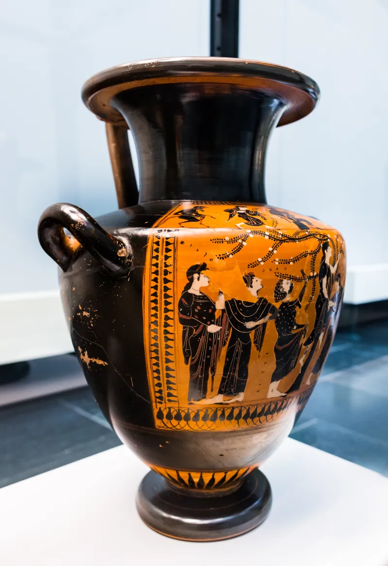 Priamos Painter - Abv 334 6 - Dionysos With Maenads And Satyrs - Women Picking Fruit - München As 1702A - 