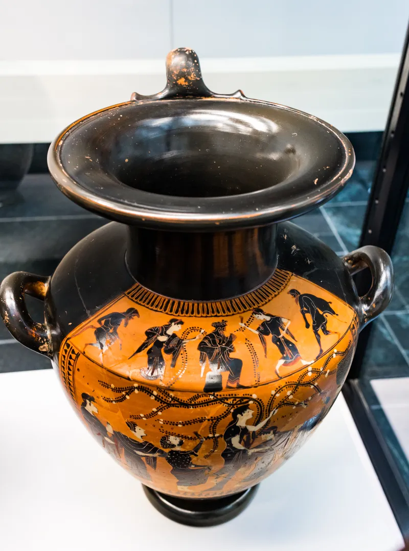 Priamos Painter - Abv 334 6 - Dionysos With Maenads And Satyrs - Women Picking Fruit - München As 1702A - 