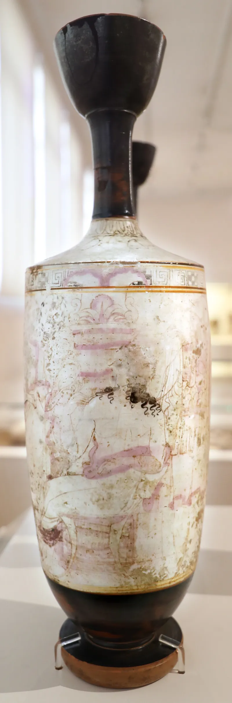 Periodo Classico Tardo, Lekythos Attico A Sfondo Bianco Con Giovane Presso Sua Tomba Tra Guerriero E Uomo Barbuto, Da Eretria, Pittore Di Quadrate, 420 Ac 1954, 
