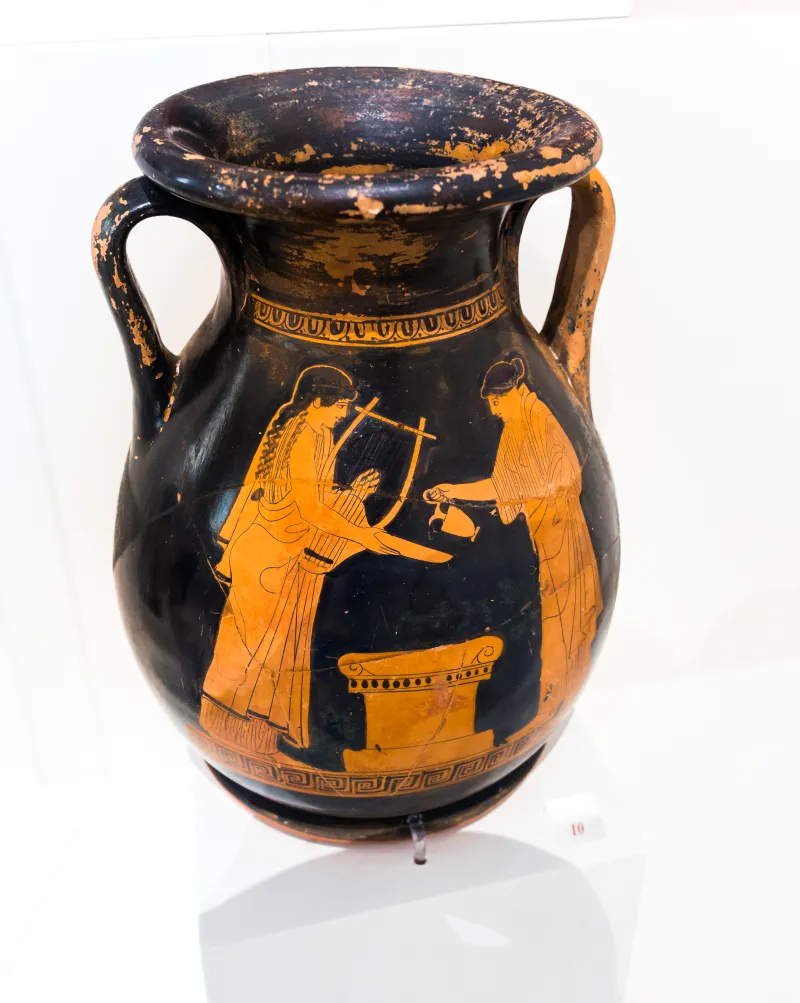 Sabouroff Painter - Arv 843 130 - Apollon And Artemis At Altar - Woman - Athens Nam 16348 - 