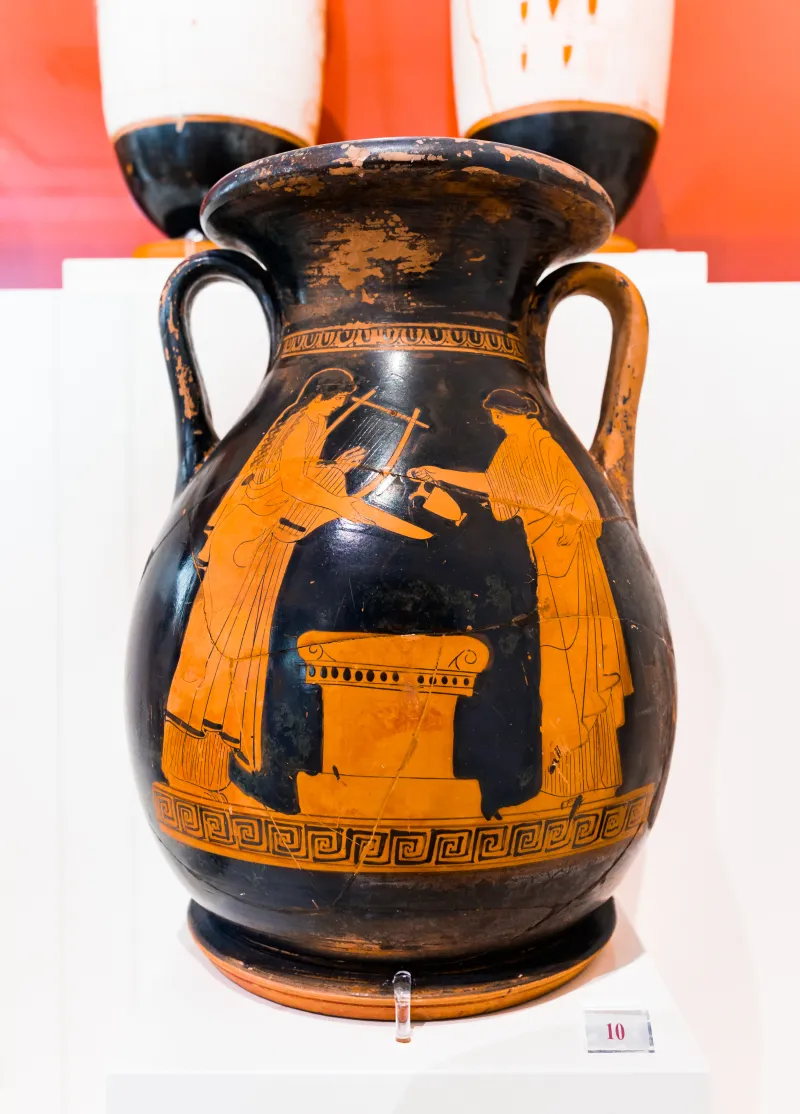 Sabouroff Painter - Arv 843 130 - Apollon And Artemis At Altar - Woman - Athens Nam 16348 - 