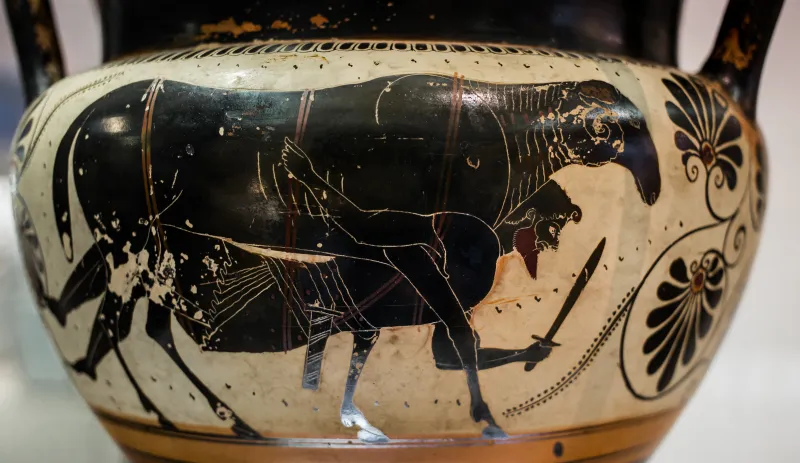 Sappho Painter Abv 507 57 Odysseus Escaping Under The Ram - Amazons 