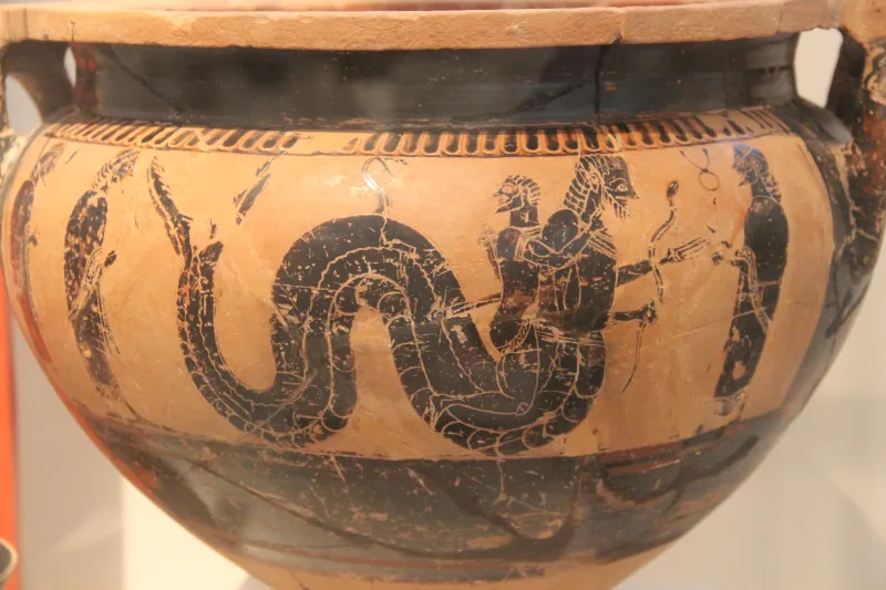 Attic Black-Figured Column Krater, Depicting Herakles Fighting With Nereus; Made In Athens; Attributed To Sophilos; 580 Bc 