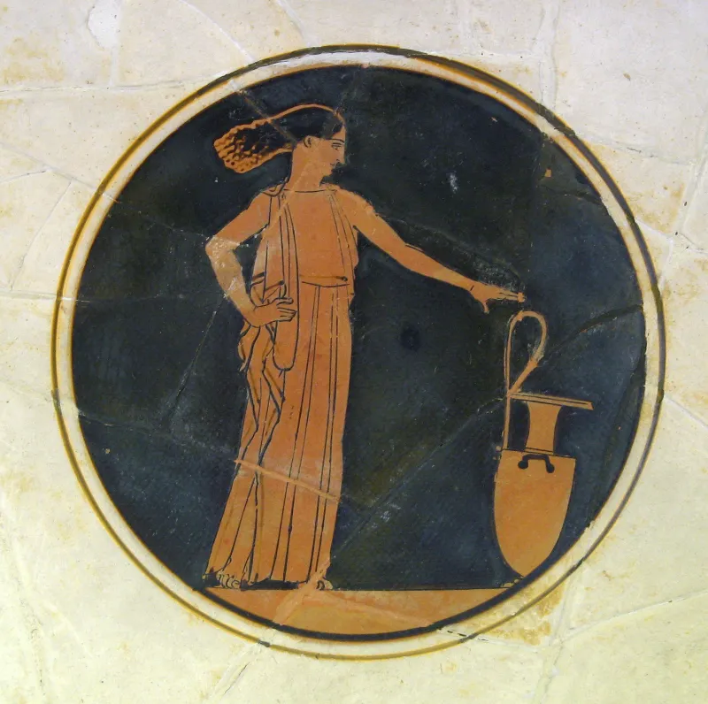 White-Ground Kylix With Red-Figure Tondo (Boston Mfa 