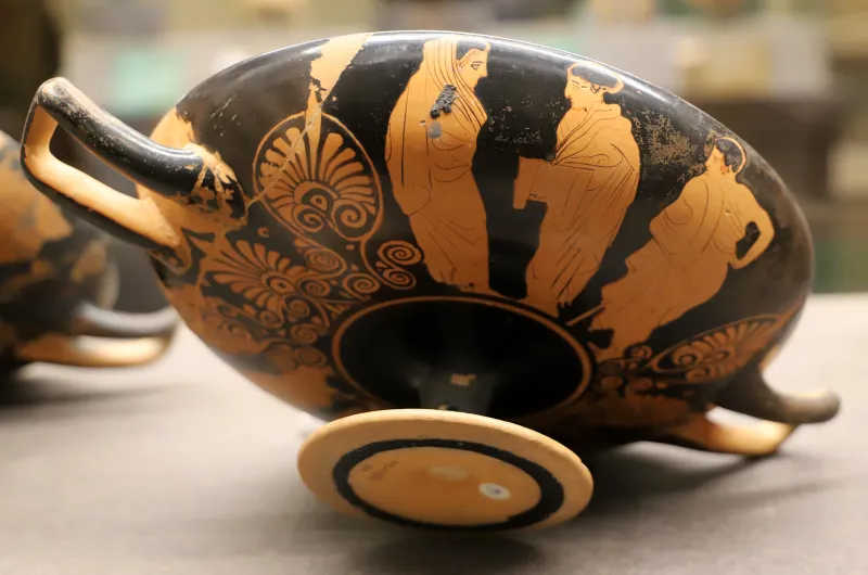 Pittore Dello Splanchnoptes, Kylix Con Conversazione, Da Di Villa Passerini A Bettorre, 450 Ac 02 Scene Di 