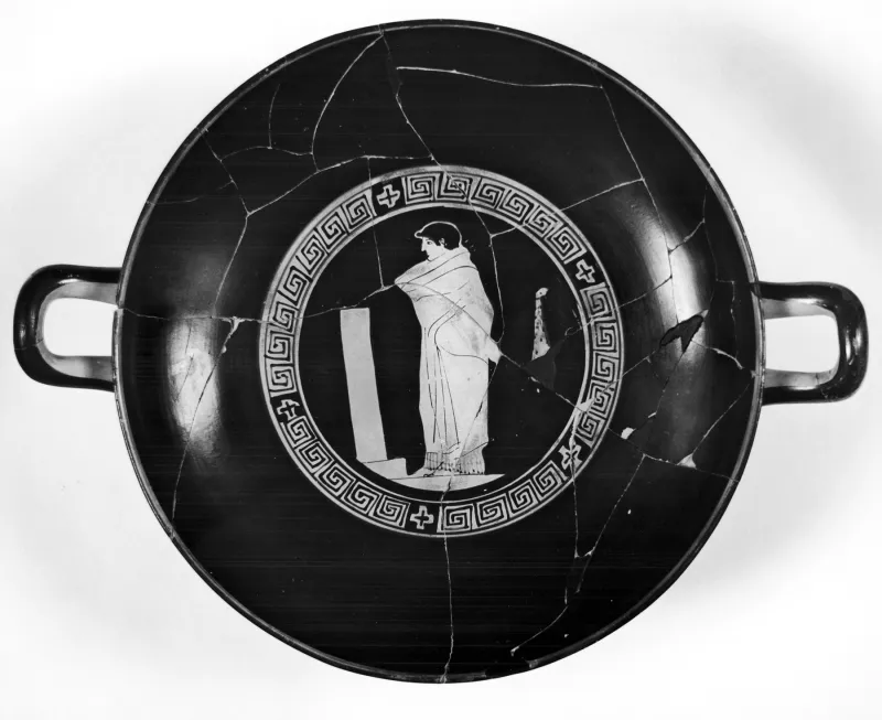 Stieglitz Painter - Kylix With Youths And Women - Walters 4890 - 