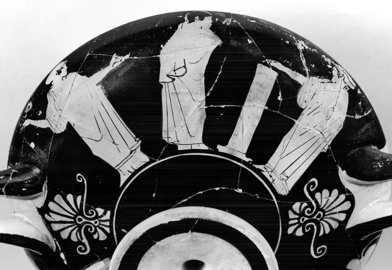 Stieglitz Painter - Kylix With Youths And Women - Walters 4890 - Side A 