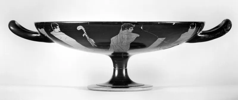 Stieglitz Painter - Kylix With Youths And Women - Walters 4890 - Side 