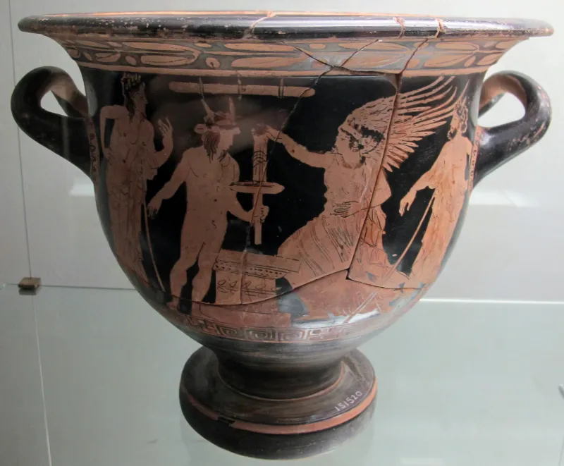 Pittore Di Suessula, Cratere A Campana Con Nike Che Incorona Vincitore E Giovani In Himation, 410-400 Ac 
