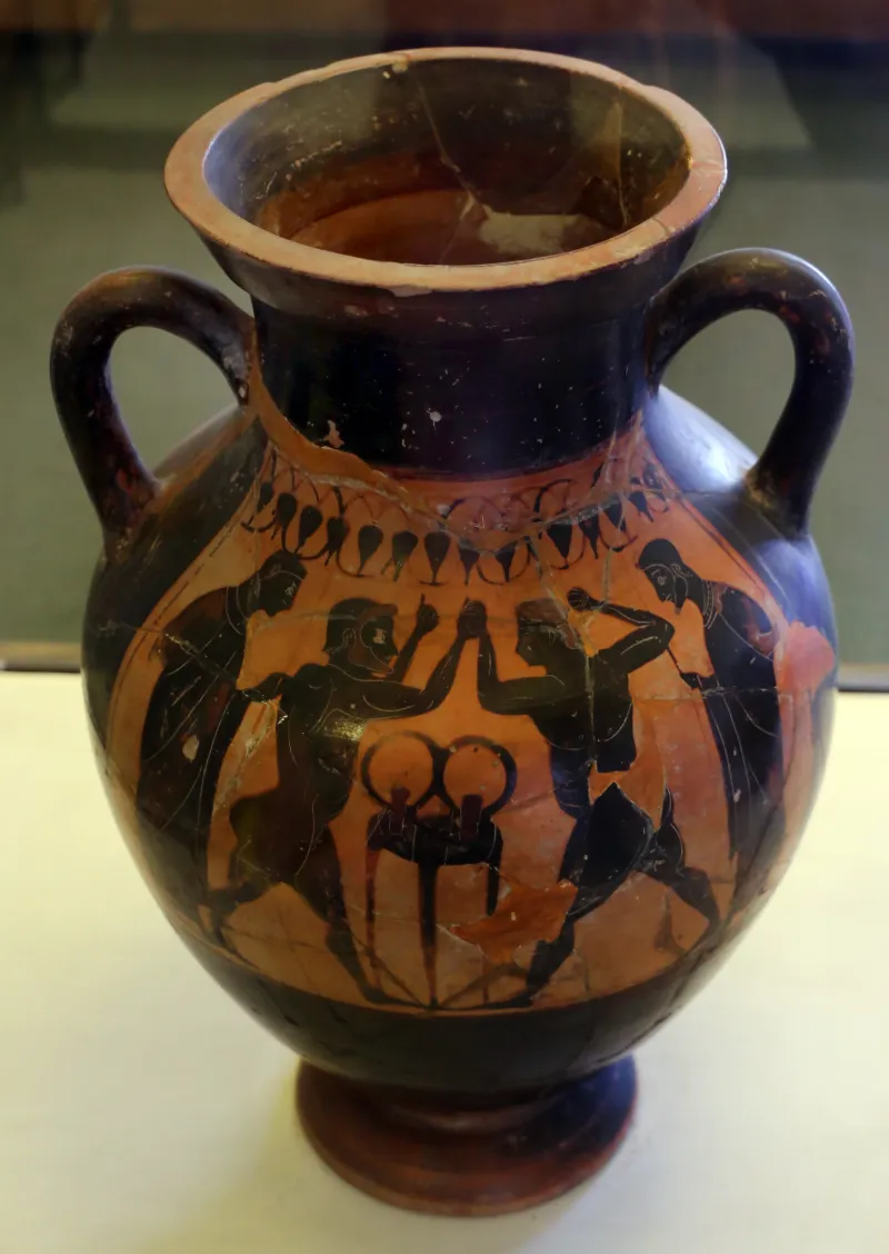 Pittore Dell'altalena, Anfora Attica Con Gara Di Pugilato E Tripode Trofeo, 540-530 