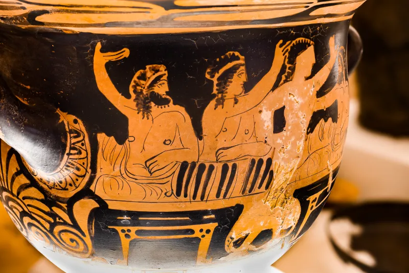 Telos Painter - Arv 1426 29 - Symposion - Draped Youths - Ferrara Man 5682 - 