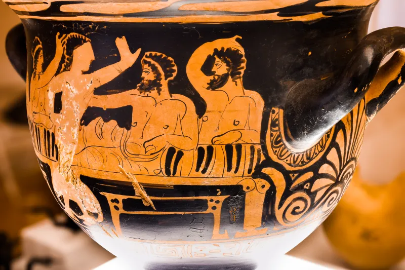 Telos Painter - Arv 1426 29 - Symposion - Draped Youths - Ferrara Man 5682 - 