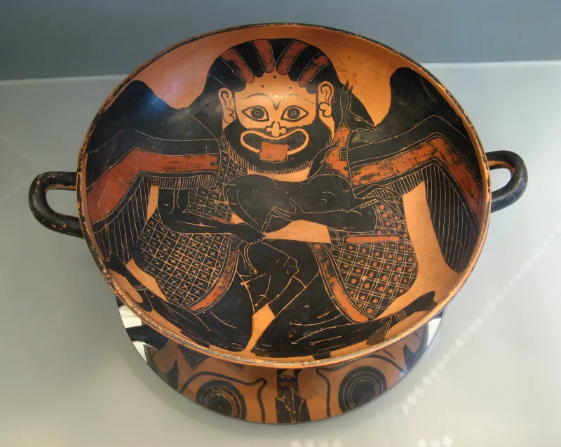 Black-Figure Eye Cup Gorgons With Deer (Ny Carlsberg Glypt 