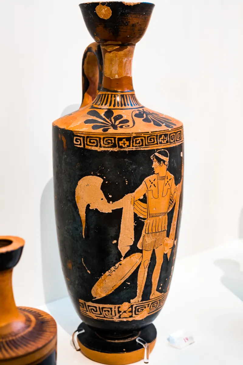 Tithonos Painter - Arv 310 19 - Young Warrior Arming - Athens Nam 1644 - 