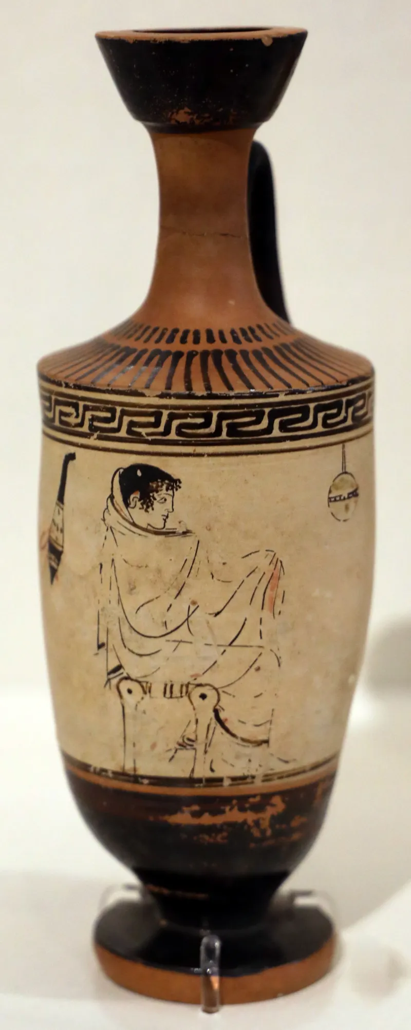 Primo Periodo Classico, Lekythos Attico A Sfondo Bianco Con Giovane, Da Atene, Maniera Del Pittore Delle Due File (Two Row Painter), 4770 Ac Ca, 