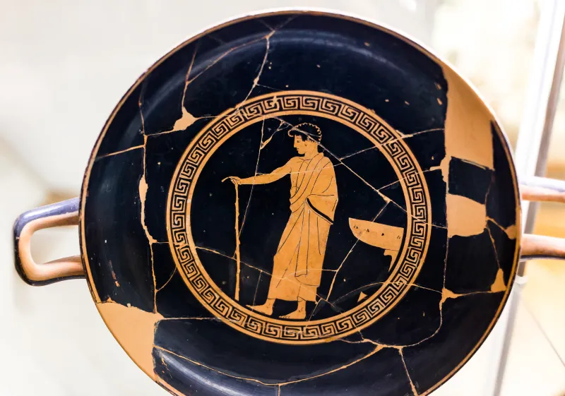 Veii Painter - Arv 905 91 - Draped Youth With Stick At Laver - Roma Mnevg 
